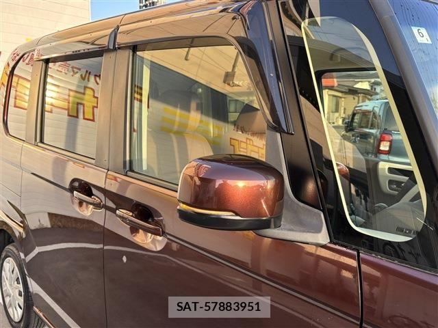 Honda N BOX 2018-06 6546052-28