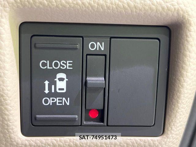 Honda N BOX 2019-06 6672805-6