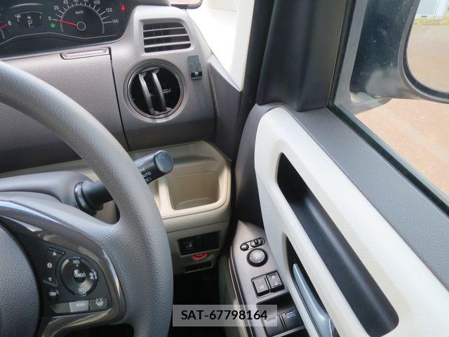 Honda N BOX 2018-12 6691129-28