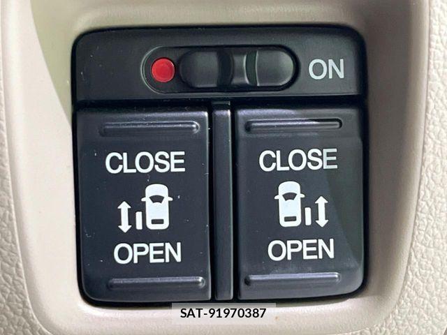 Honda N BOX 2013-05 6752566-2