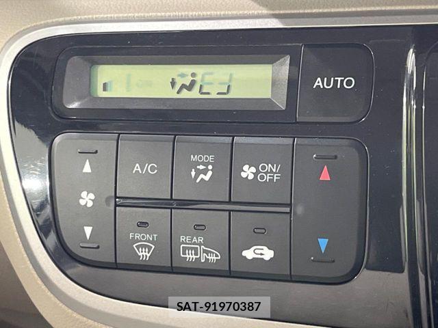 Honda N BOX 2013-05 6752566-7