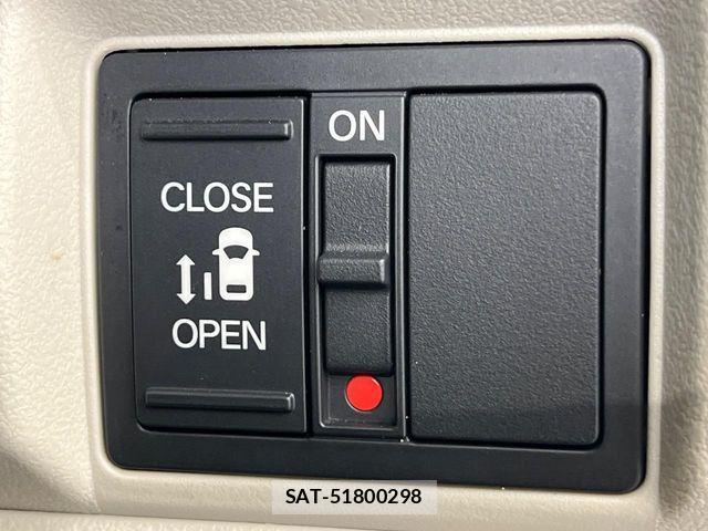 Honda N BOX 2024-12 6752563-4