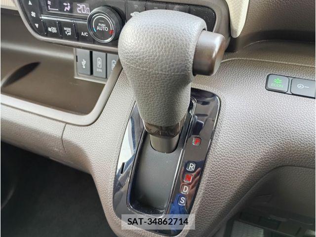Honda N BOX 2021-02 6752565-11