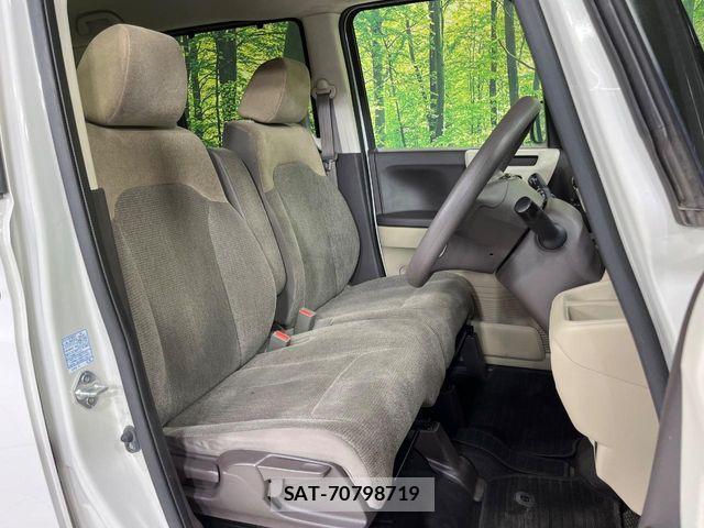 Honda N BOX 2019-09 6909882-8