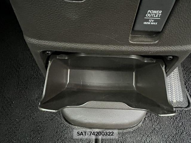Honda N BOX 2023-09 6909884-9