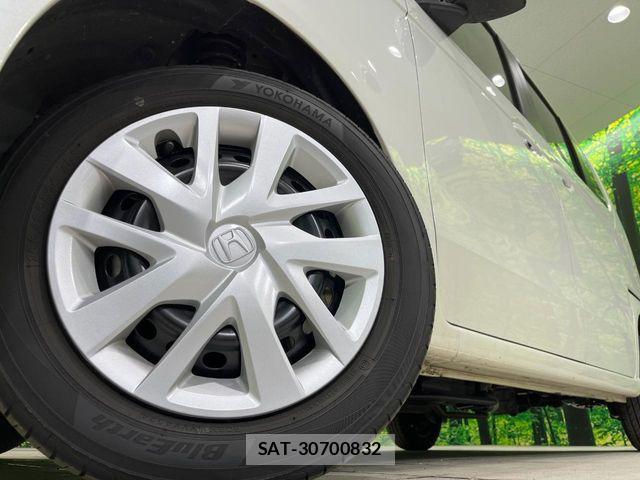 Honda N BOX 2024-12 6909874-12