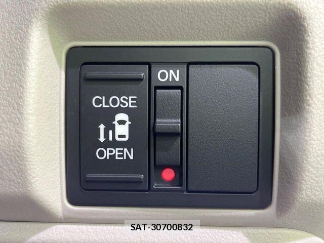 Honda N BOX 2024-12 6909874-4