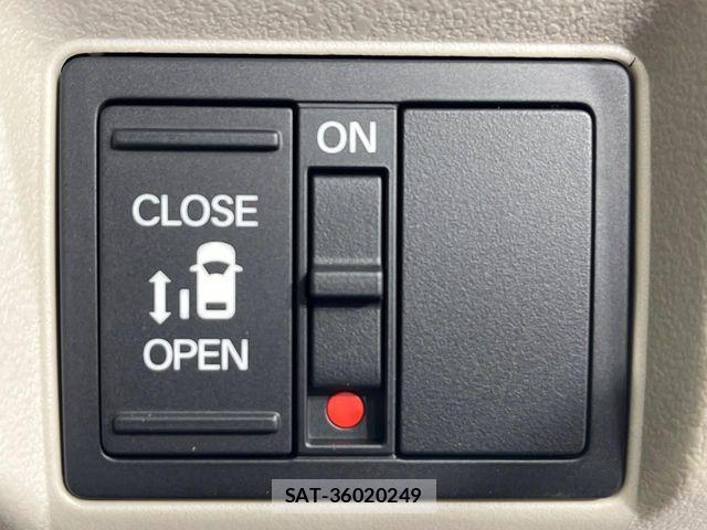 Honda N BOX 2026-04 6909878-4