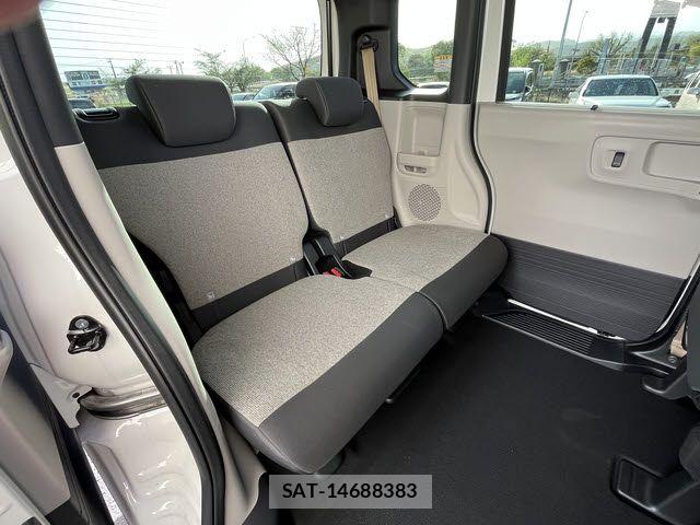 Honda N BOX 2025-11 6909877-12