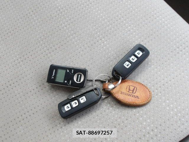 Honda N BOX 2015-05 6996146-15
