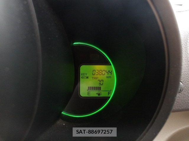 Honda N BOX 2015-05 6996146-24