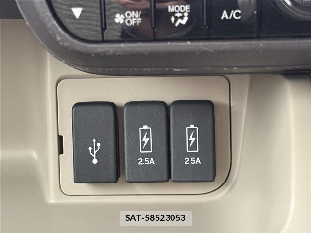 Honda N BOX 2017-10 7059853-17