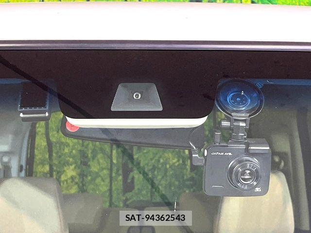 Honda N BOX 2021-07 7059849-2