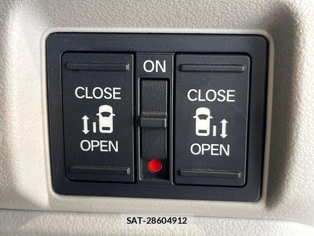 Honda N BOX 2025-03 7059848-3