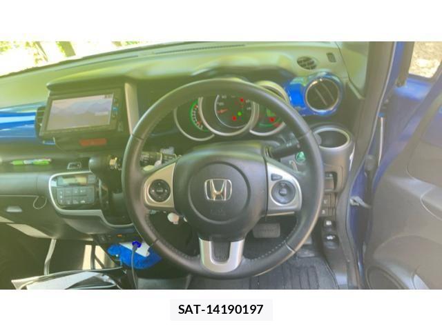 Honda N BOX 2016-03 7059859-13
