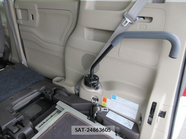 Honda N BOX 2020-11 7222513-27