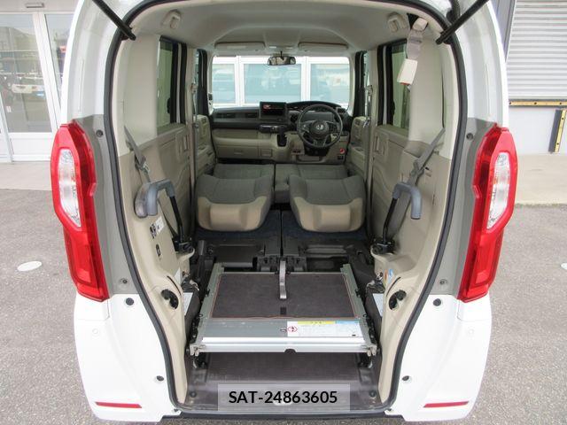 Honda N BOX 2020-11 7222513-28