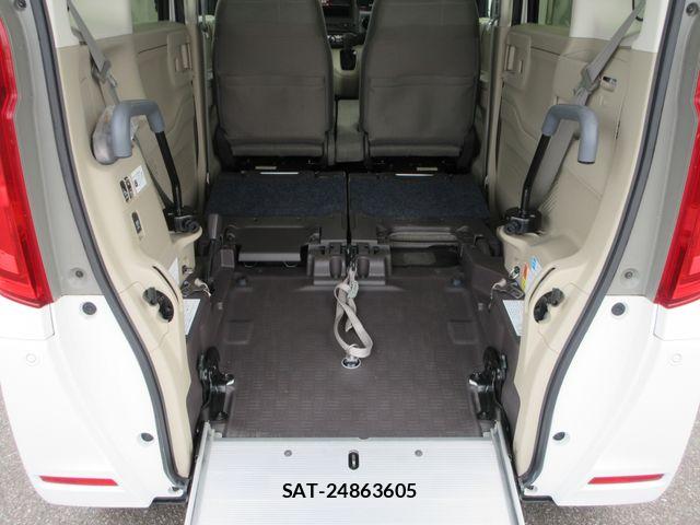 Honda N BOX 2020-11 7222513-29