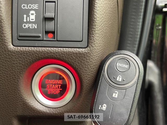 Honda N BOX 2022-12 7222516-5