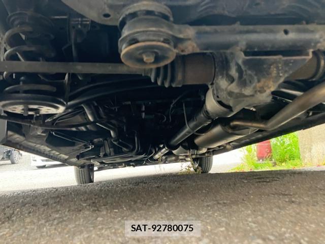Honda N BOX 2017-10 7251689-17