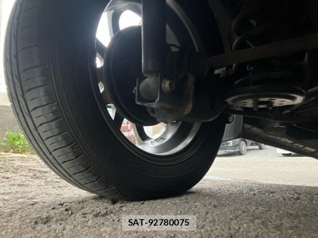 Honda N BOX 2017-10 7251689-19