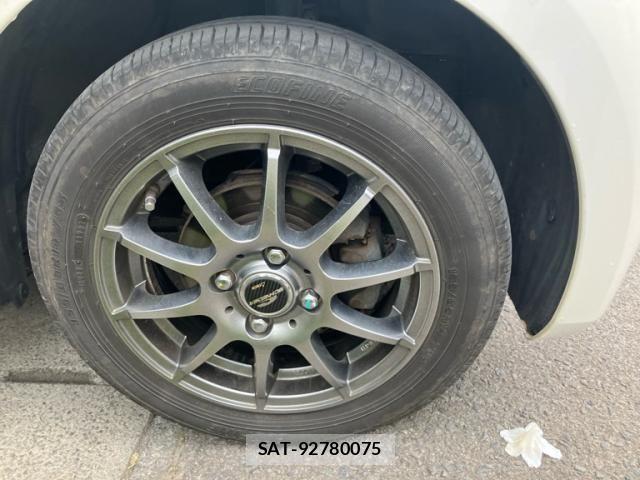 Honda N BOX 2017-10 7251689-25