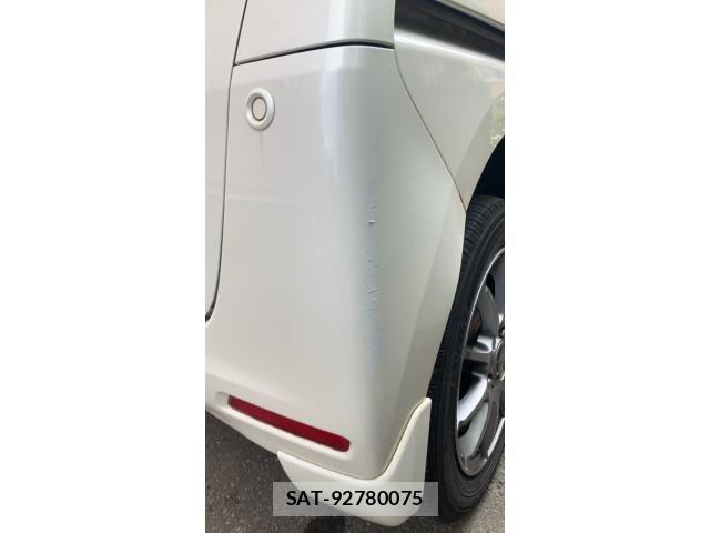 Honda N BOX 2017-10 7251689-27