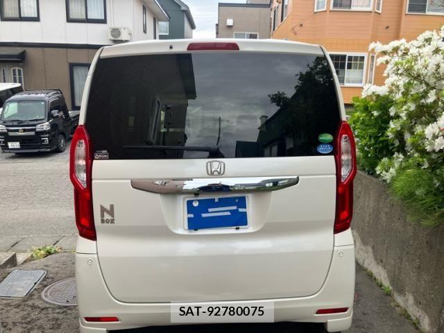 Honda N BOX 2017-10 7251689-3