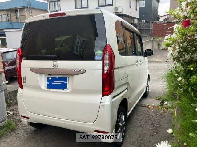 Honda N BOX 2017-10 7251689-4