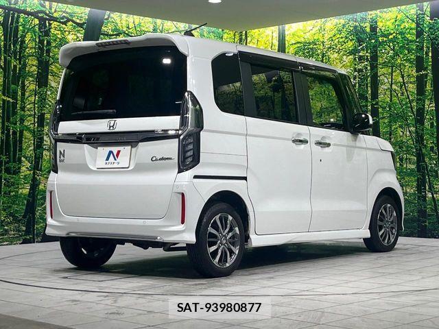 Honda N BOX 2022-08 7251684-17