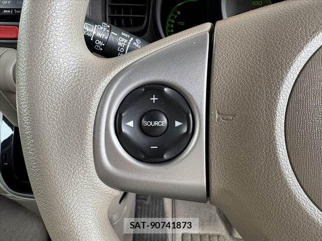 Honda N BOX 2013-03 7272469-26