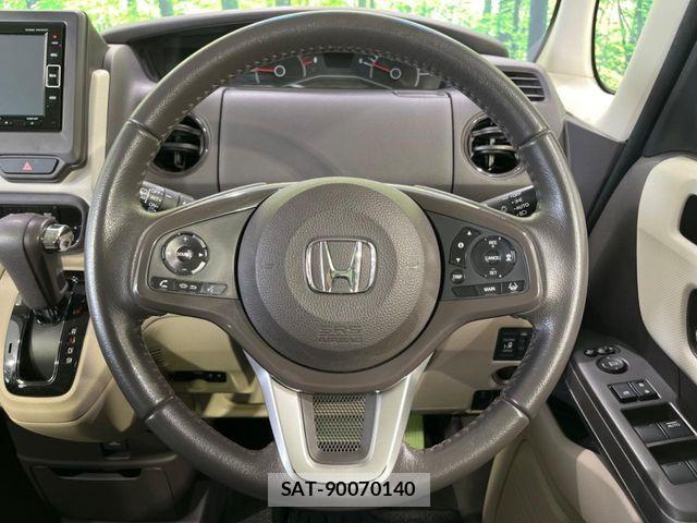 Honda N BOX 2019-06 7328778-10