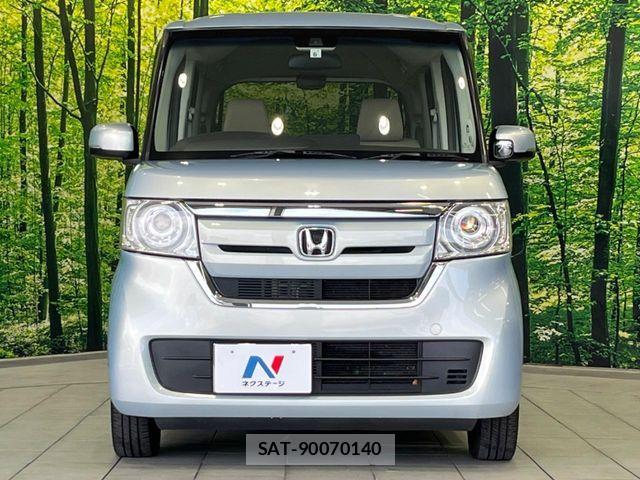 Honda N BOX 2019-06 7328778-13