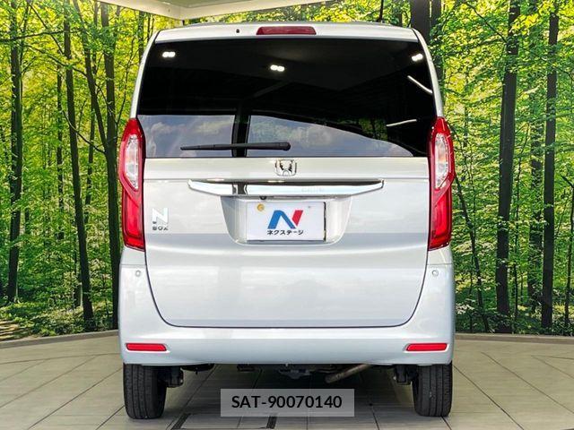 Honda N BOX 2019-06 7328778-14