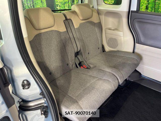 Honda N BOX 2019-06 7328778-8