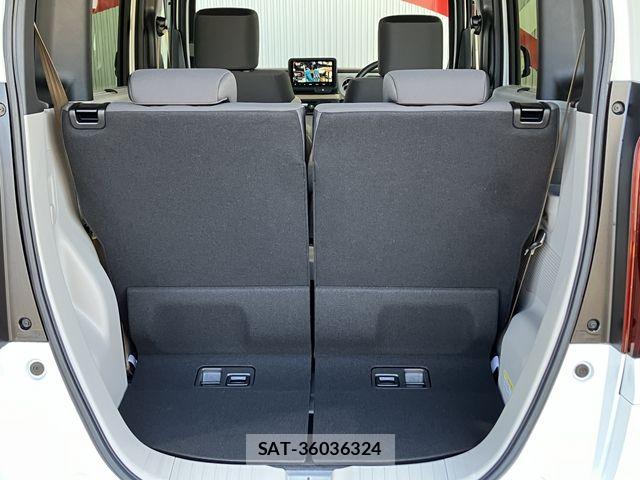 Honda N BOX 2025-10 7328768-9