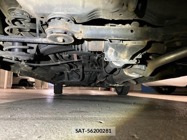 Honda N BOX 2018-10 7328779-5