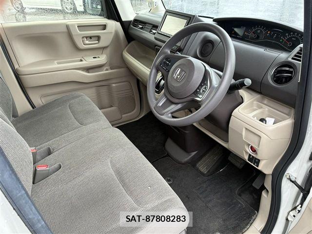 Honda N BOX 2020-04 7358969-11