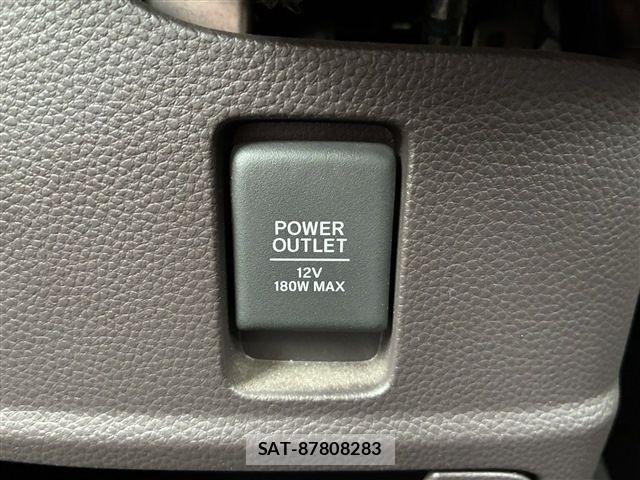Honda N BOX 2020-04 7358969-26