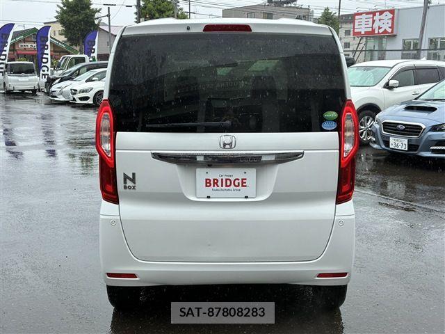Honda N BOX 2020-04 7358969-4