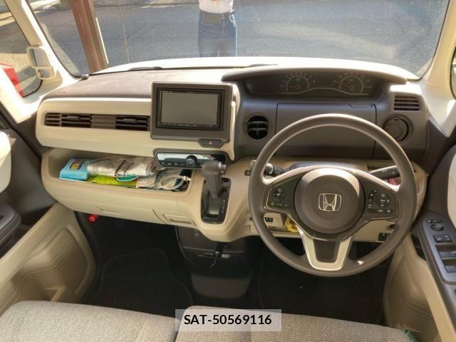 Honda N BOX 2019-08 7358967-7