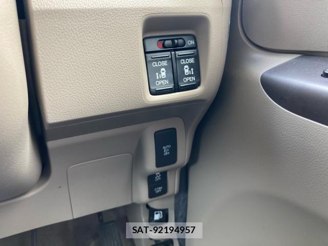 Honda N BOX 2015-06 7358968-18