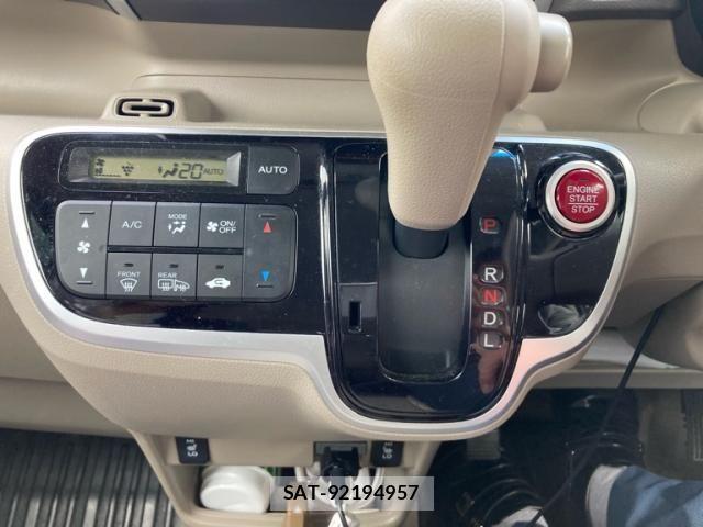 Honda N BOX 2015-06 7358968-21