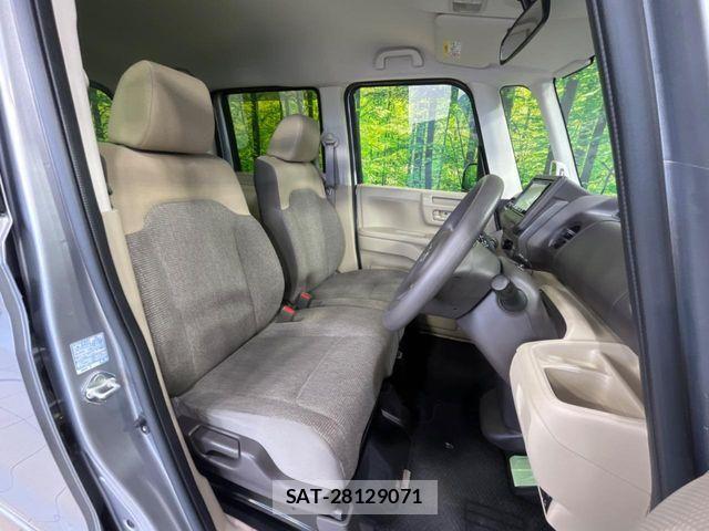 Honda N BOX 2019-09 7358965-8