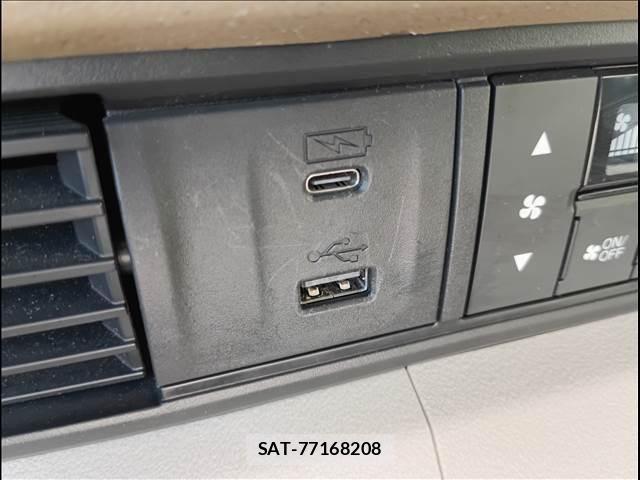Honda N BOX 2024-04 7393140-21