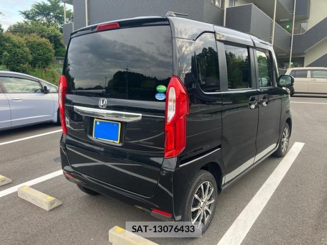 Honda N BOX 2018-01 7456188-1