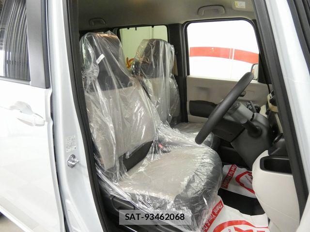 Honda N BOX 2025-11 7456178-15