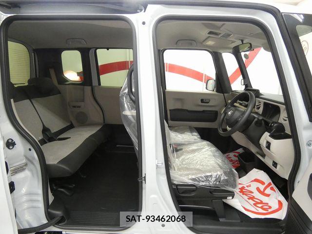 Honda N BOX 2025-11 7456178-16