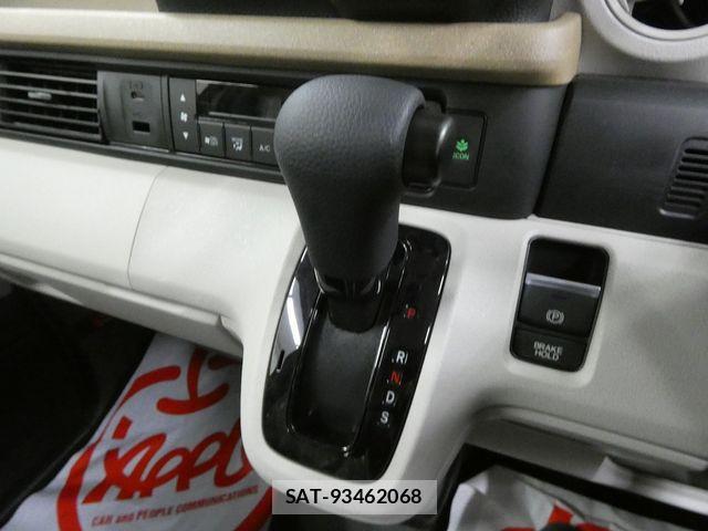 Honda N BOX 2025-11 7456178-21