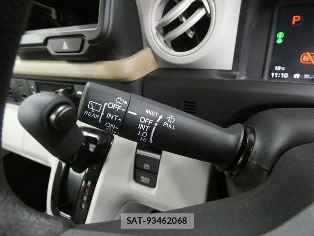 Honda N BOX 2025-11 7456178-23
